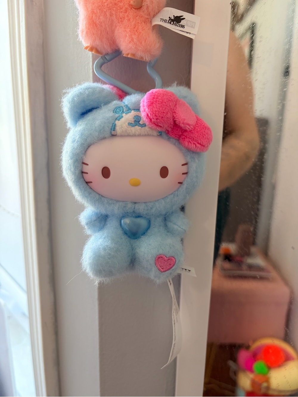 Hello kitty keychain
